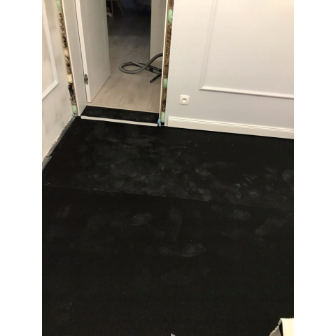 Antivibračná zvukotesná izolačná podložka 8mm 25x100cm G8