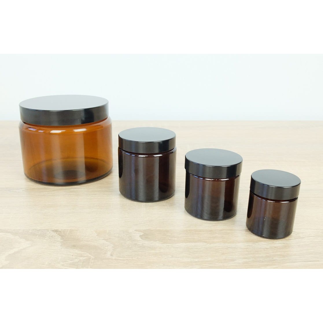 Récipient en verre brun 120 ml 63x62mm megamix.sk