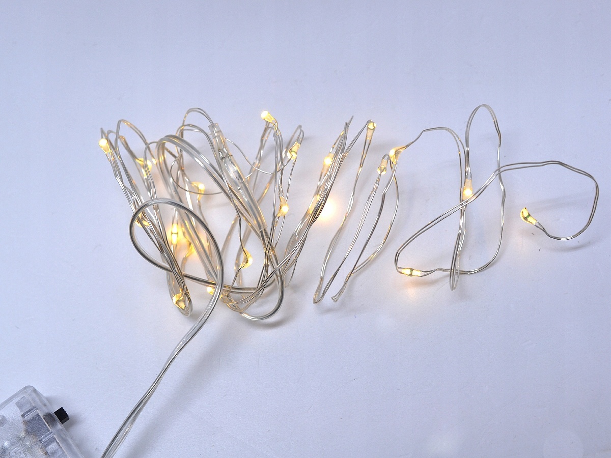 Fil électrique avec 20 lampes LED sur piles, lumière blanche chaude megamix.sk