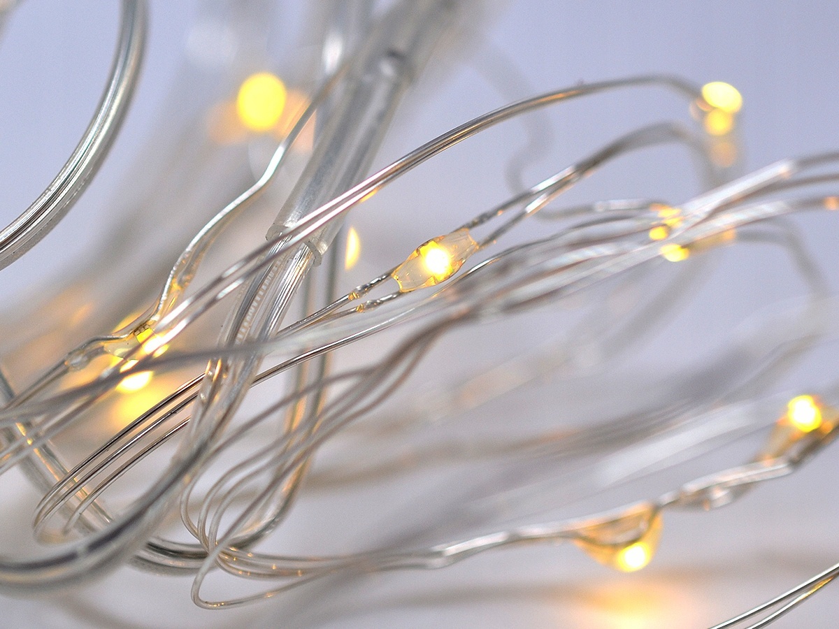 Fil électrique avec 20 lampes LED sur piles, lumière blanche chaude megamix.sk