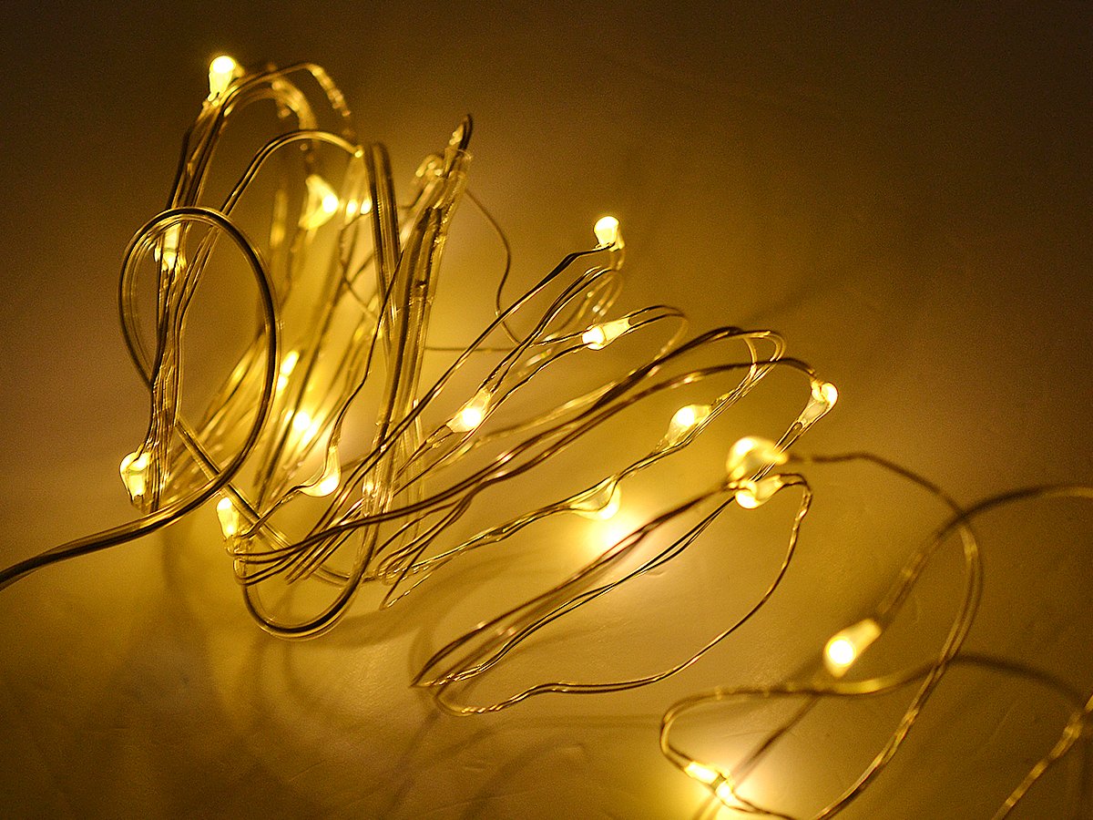 Fil électrique avec 20 lampes LED sur piles, lumière blanche chaude megamix.sk